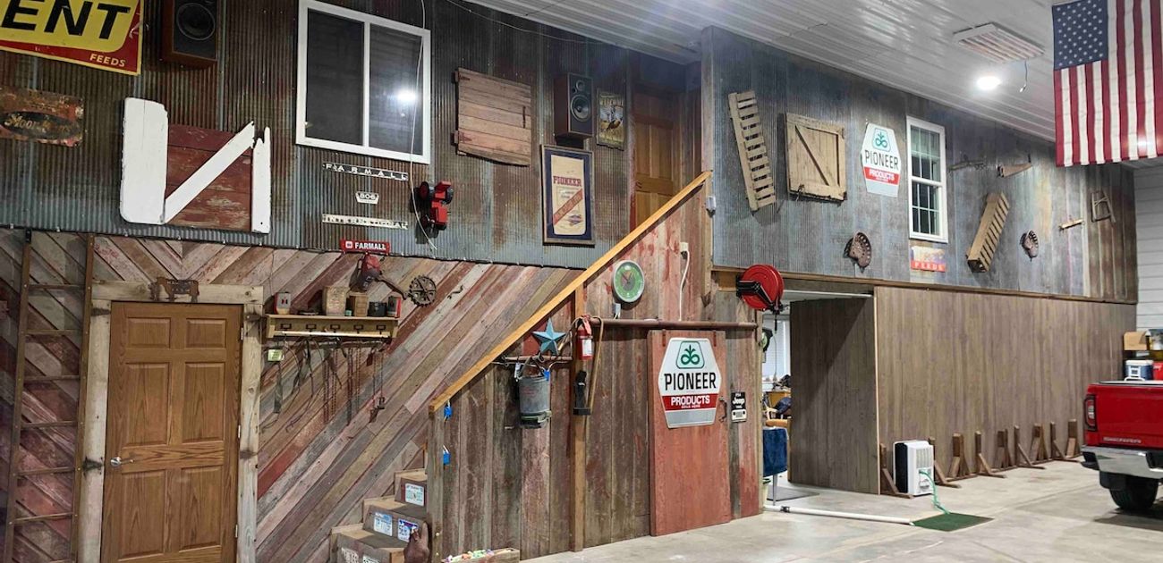 T&T Rustic Loft! - Randolph, Nebraska Vacation Rentals | HiChee