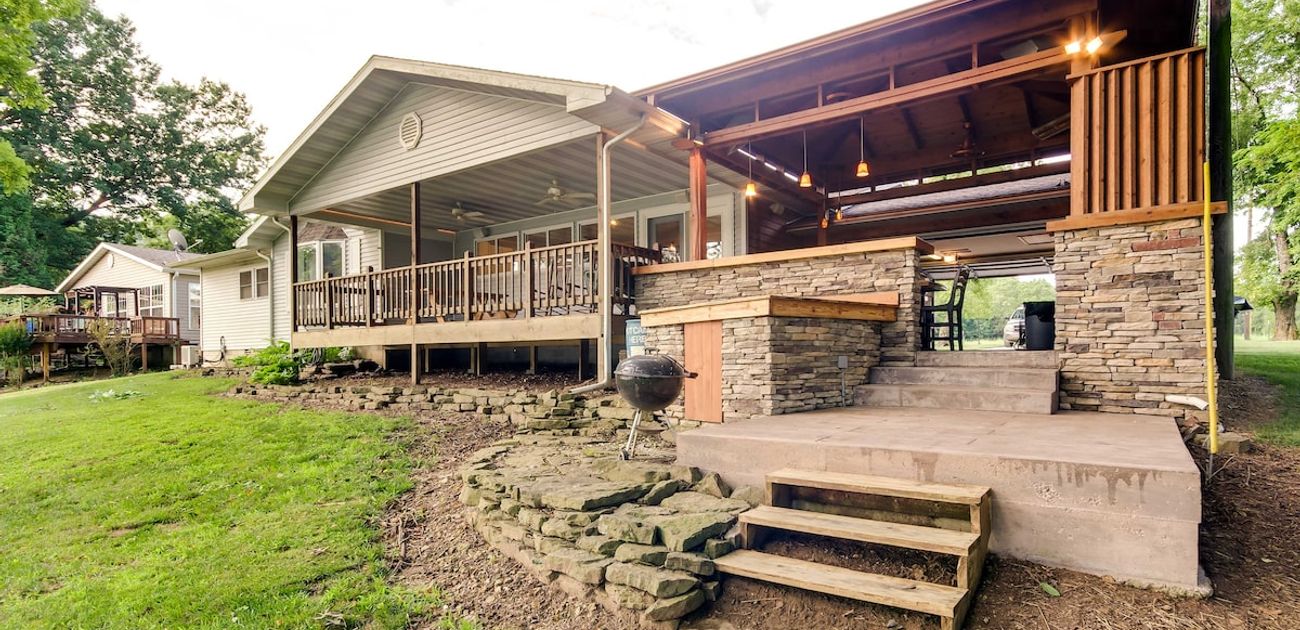 TroutFest Anglers’ Retreat on White River w/ Deck Cotter, Arkansas