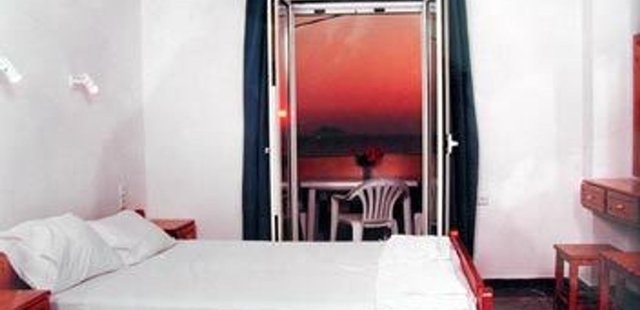 aggelos studios - Kalamaki, Region of Crete Vacation Rentals | HiChee