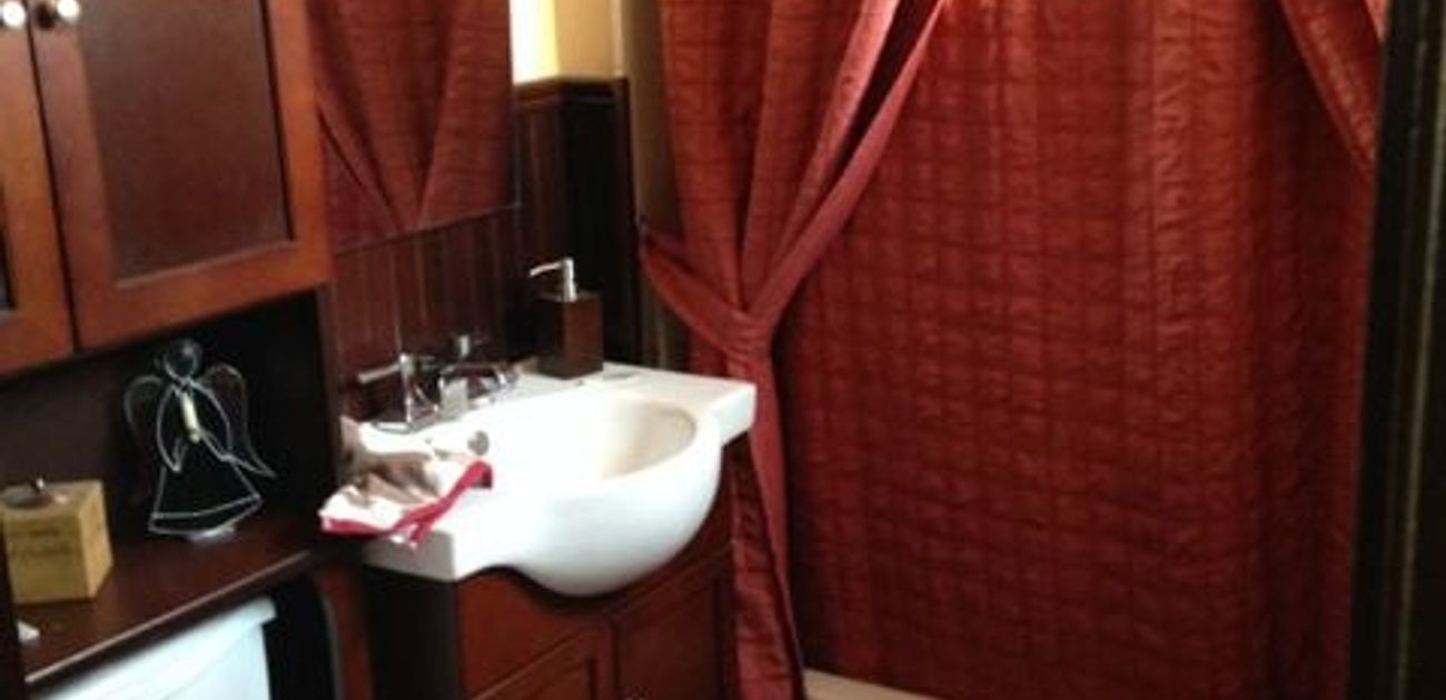 My Gingerbread House Guest Room 2 Flin Flon, Manitoba Vacation