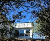 2-floor Rural Hillside Serenity Close to Town.  Hike and Bike from the House