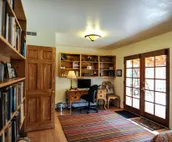 2-floor Rural Hillside Serenity Close to Town.  Hike and Bike from the House