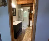 Upper Paradise Log Cabin - Nightly Rental in the Woods