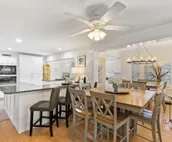109Beach/Elegant Luxury/Upscale/Gourmet Kitchen/private pool/elevator