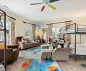 109Beach/Elegant Luxury/Upscale/Gourmet Kitchen/private pool/elevator