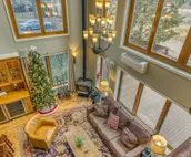 Spa-quality amenities, dog friendly, close to trails, IN Dunes Nat’l Park