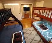 Spa-quality amenities, dog friendly, close to trails, IN Dunes Nat’l Park