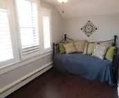 YELLOWSTONE HOUSE OF THE 3 BEARS,  2 Blocks to Downtown, Book Same Day