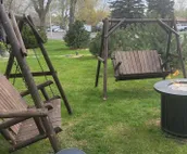 YELLOWSTONE HOUSE OF THE 3 BEARS,  2 Blocks to Downtown, Book Same Day