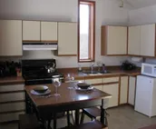 The Attic-  Second Floor Apartment, Private Deck With A View, Downtown