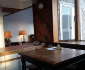 The Attic-  Second Floor Apartment, Private Deck With A View, Downtown
