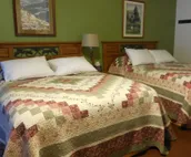 Chilkoot Haven Haines room #2, right on the Chilkoot River, Bear viewing
