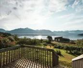 The Cottage ~ quiet downtown home, stunning view, walking distance to everything
