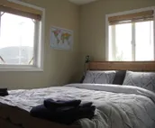 Snappers Inn cottage with water views, free bikes, washer/dryer, walk to town