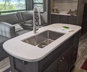 Reflection 37ft RV @EvansCliff  w/Hot Tub on Deck, Beautiful Canyon Overlook!