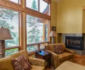 Alpine Vista Lodge: Sweeping Mountain Views; 4 King Masters + bunk; Hot Tub