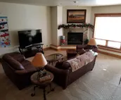 Alpine Vista Lodge: Sweeping Mountain Views; 4 King Masters + bunk; Hot Tub