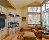 Alpine Vista Lodge: Sweeping Mountain Views; 4 King Masters + bunk; Hot Tub