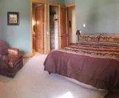Alpine Vista Lodge: Sweeping Mountain Views; 4 King Masters + bunk; Hot Tub