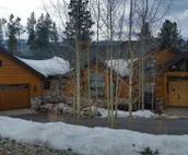 Alpine Vista Lodge: Sweeping Mountain Views; 4 King Masters + bunk; Hot Tub