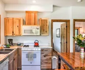 Columbia Falls Vacation Rental: 10 Mi to Whitefish