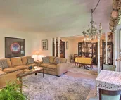 Private Home w/Hot Tub & Patio Near Downtown Tulsa