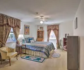 Private Home w/Hot Tub & Patio Near Downtown Tulsa