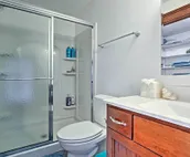 Lawrence Area Vacation Rental 15 Mi to Topeka!
