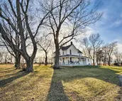 Lawrence Area Vacation Rental 15 Mi to Topeka!