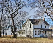 Lawrence Area Vacation Rental 15 Mi to Topeka!