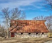 Lawrence Area Vacation Rental 15 Mi to Topeka!