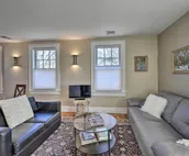 Bright 2nd-Floor Apt - 1/2 Mi to Greenport Harbor!