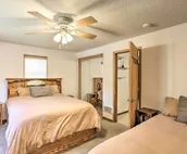 Private Black Hills Home w/ Corral; Horses Welcome