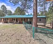 Private Black Hills Home w/ Corral; Horses Welcome