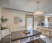 Private Black Hills Home w/ Corral; Horses Welcome