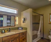Hidden Santa Fe Gem - Located in Tesuque Hills!
