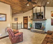 Black Hills Getaway w/ Deck - Near Hiking Trails!