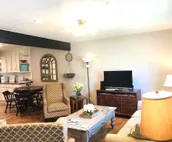 Luxury 5-Star  Home ~ Location~Fenced Yard~Families~Couples~King Bed