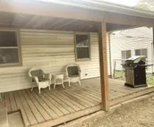 Luxury 5-Star  Home ~ Location~Fenced Yard~Families~Couples~King Bed