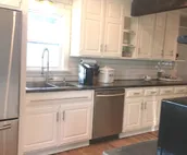 Luxury 5-Star  Home ~ Location~Fenced Yard~Families~Couples~King Bed