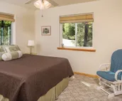 The Price is Right at the Starbright House: Cheery & Quiet Family Home