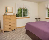 The Price is Right at the Starbright House: Cheery & Quiet Family Home