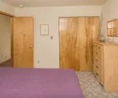 The Price is Right at the Starbright House: Cheery & Quiet Family Home