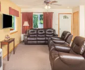 The Price is Right at the Starbright House: Cheery & Quiet Family Home