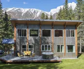 Shackleford Creek Mountain House a unique home ready for your Alaskan adventure