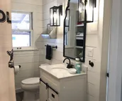 Historic Farmhouse ~ Near Historic NOTO~Bring The Entire Family!