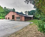 Extravagant Atglen Manor w/ Private 60-Acre Land!