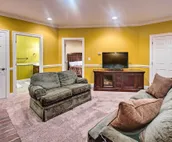 Extravagant Atglen Manor w/ Private 60-Acre Land!