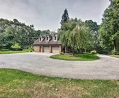 Extravagant Atglen Manor w/ Private 60-Acre Land!