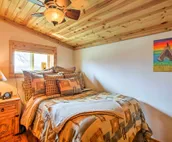 Bartlesville Cabin w/ Pool, Hot Tub & Trampoline!